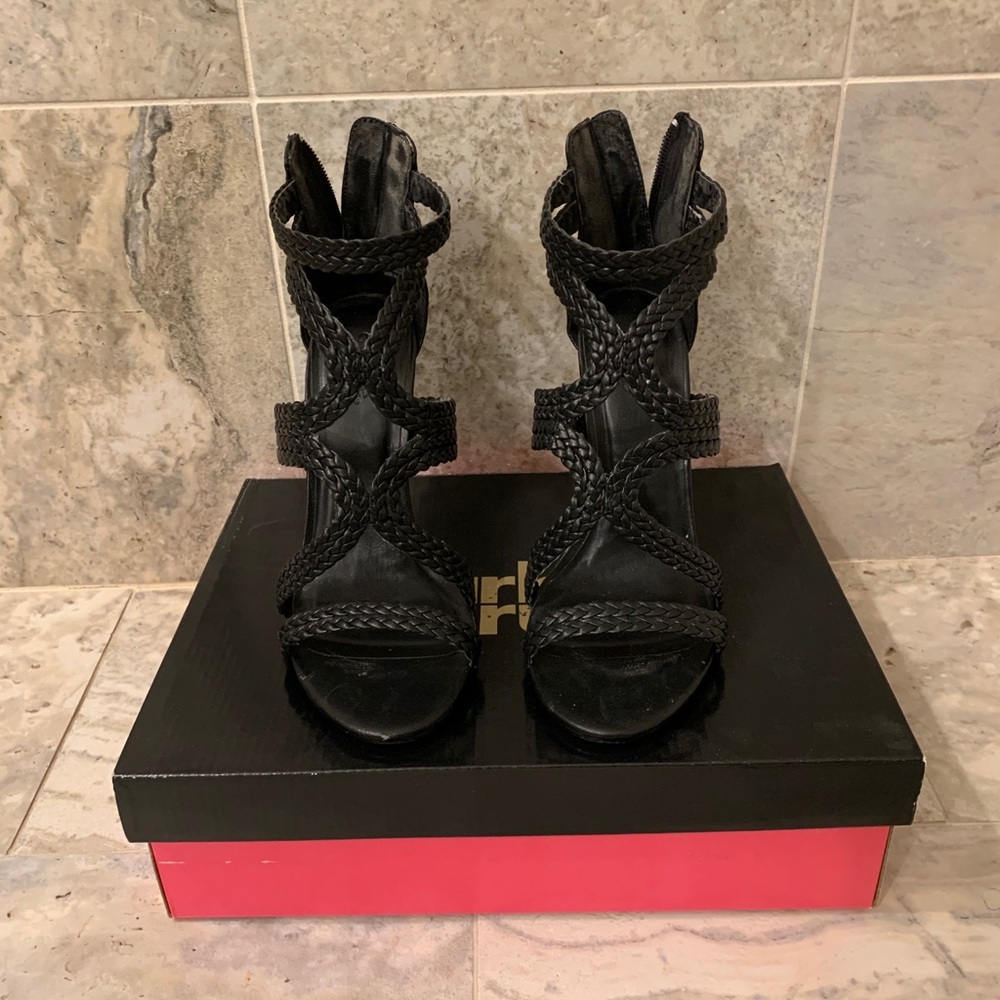 Women’s shoes